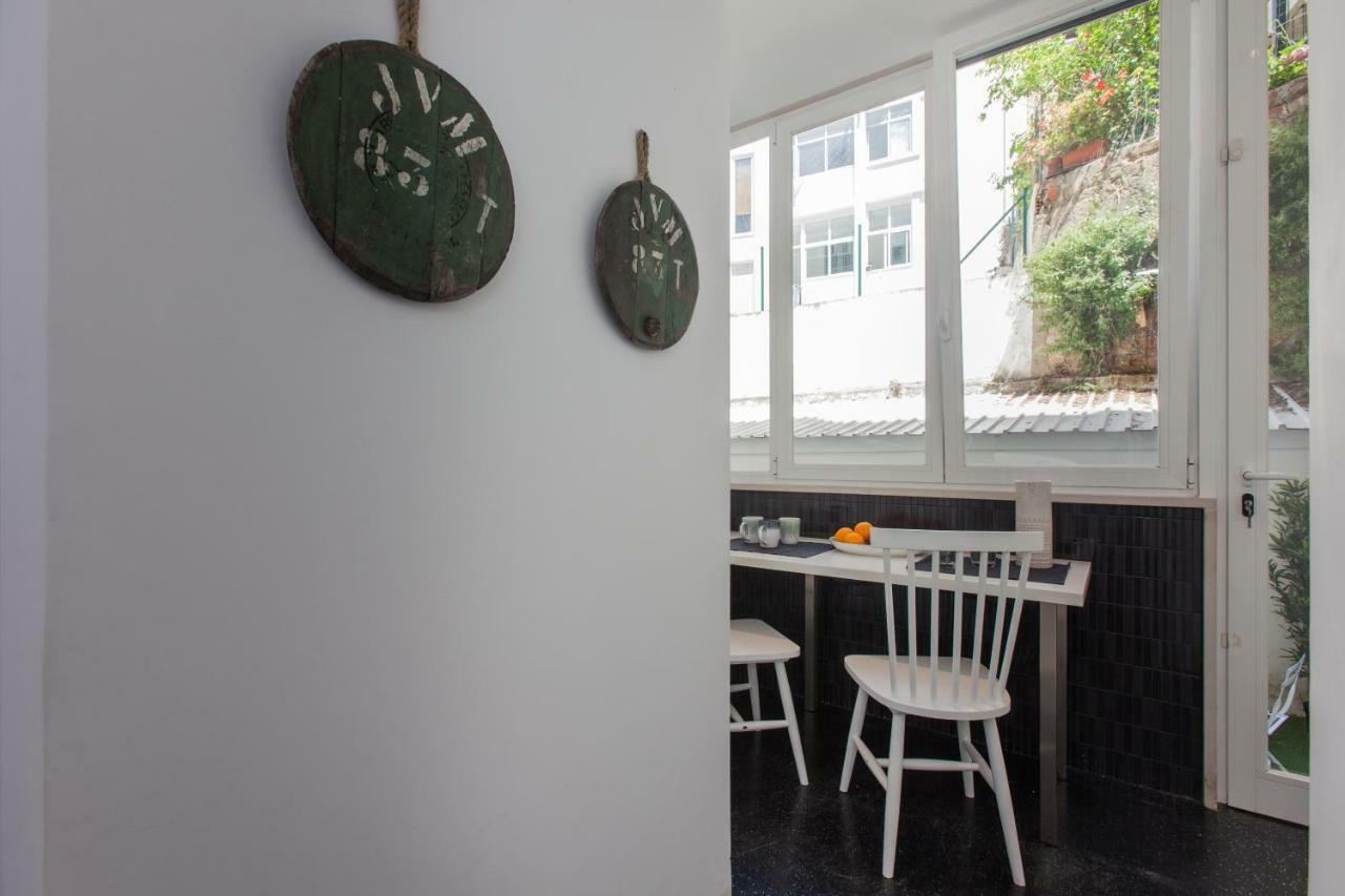 Renovated Apart With Private Courtyard, By Timecooler Lisbona Esterno foto